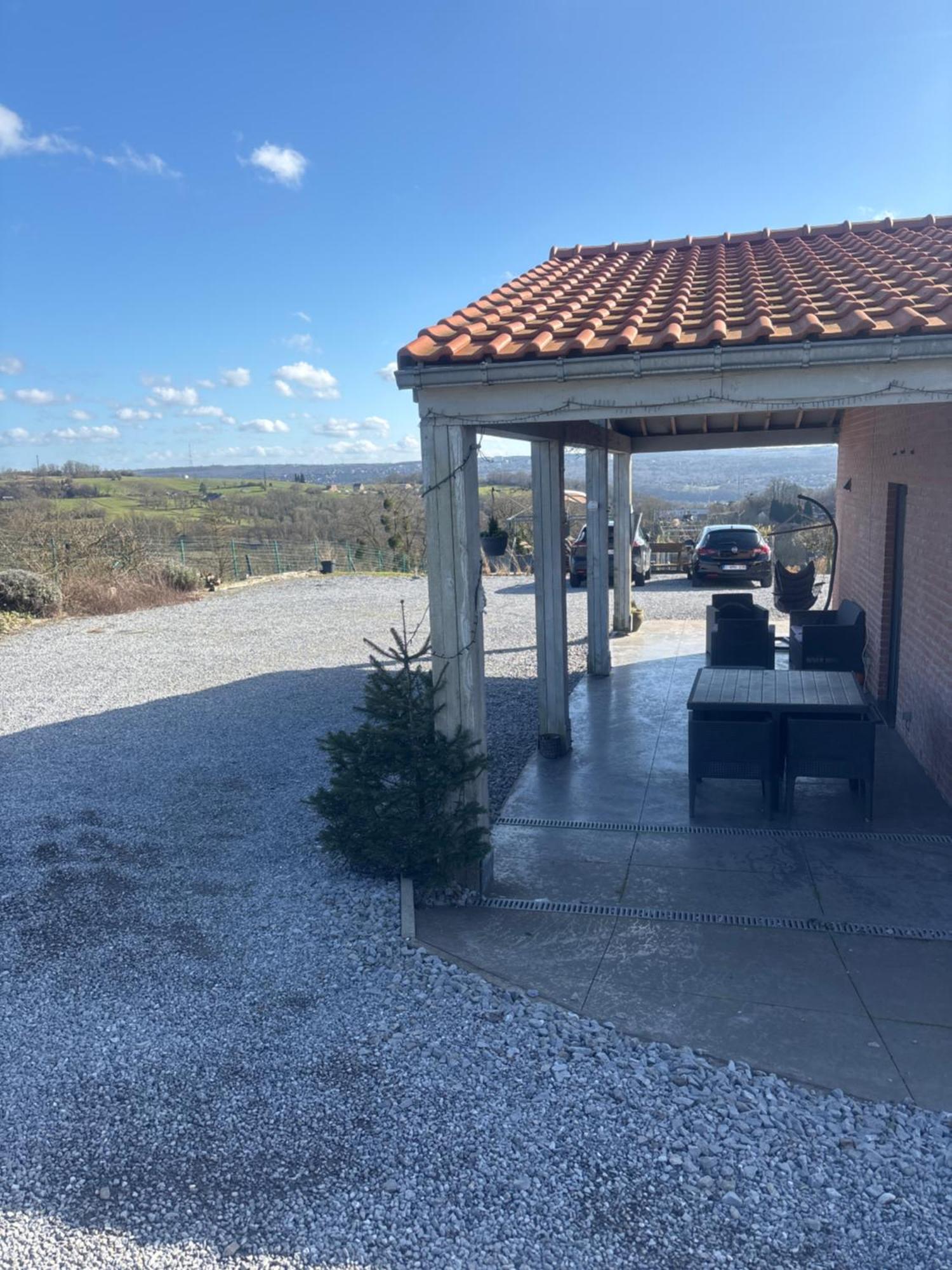 Apartamento Le Calme De La Prairie De Lieja Exterior foto